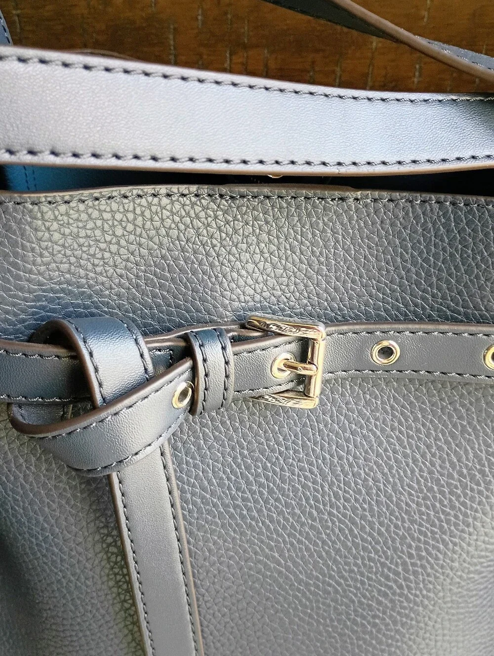 New Michael Kors Emilia Large Pebbled Leather Tote Bag with Slim Belt Detail